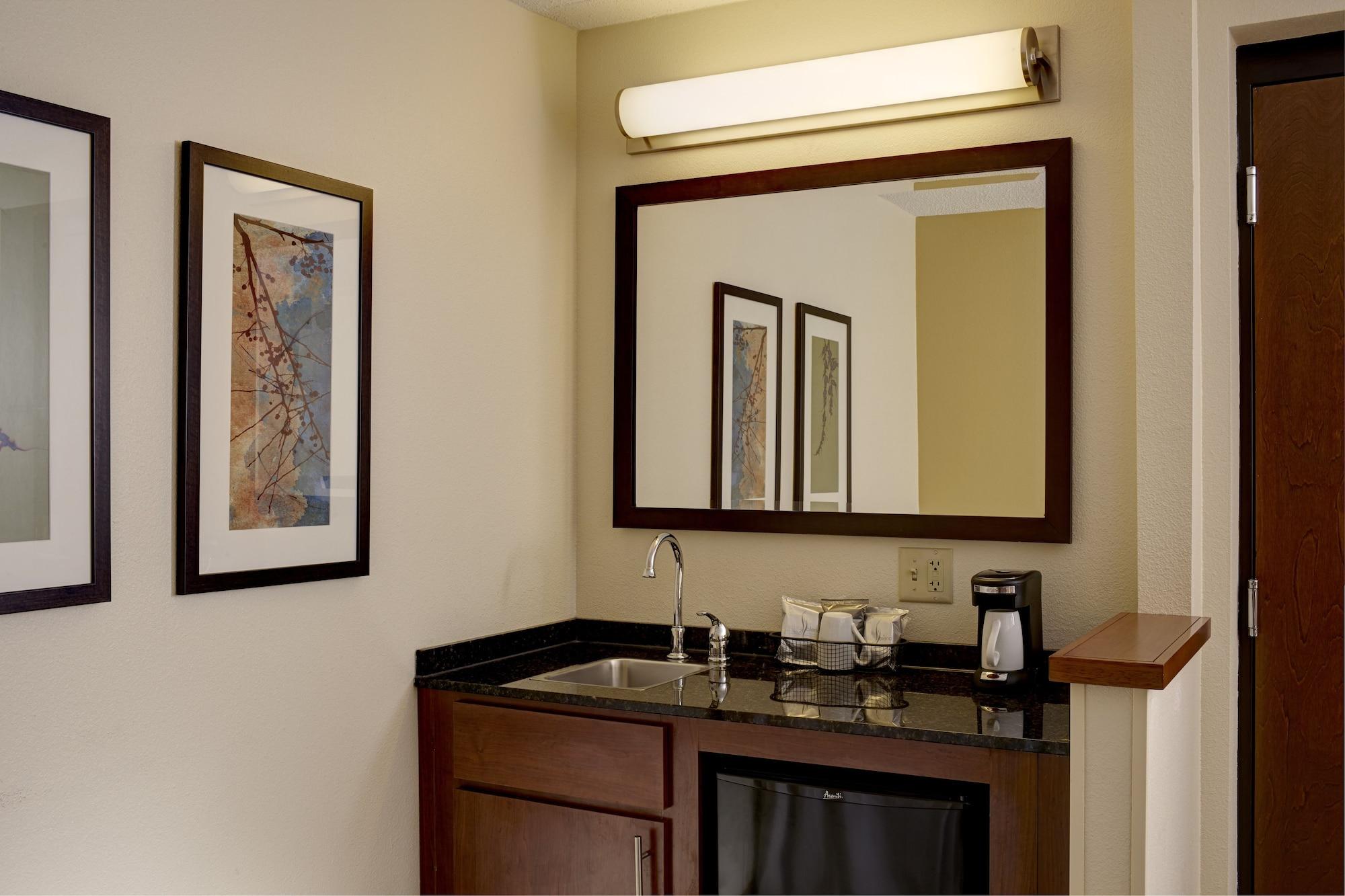 Hyatt Place Indianapolis Airport Екстер'єр фото