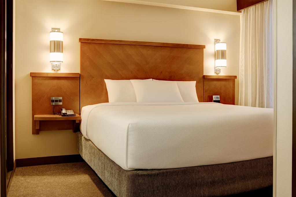 Hyatt Place Indianapolis Airport Екстер'єр фото
