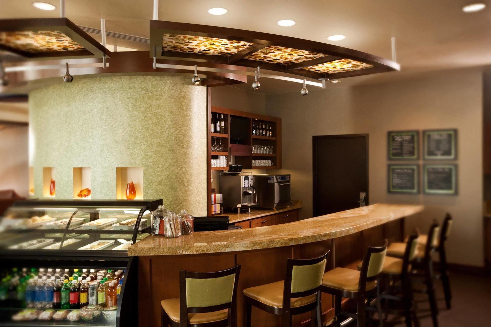 Hyatt Place Indianapolis Airport Екстер'єр фото